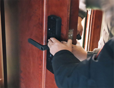 高陵24小时上门开锁公司